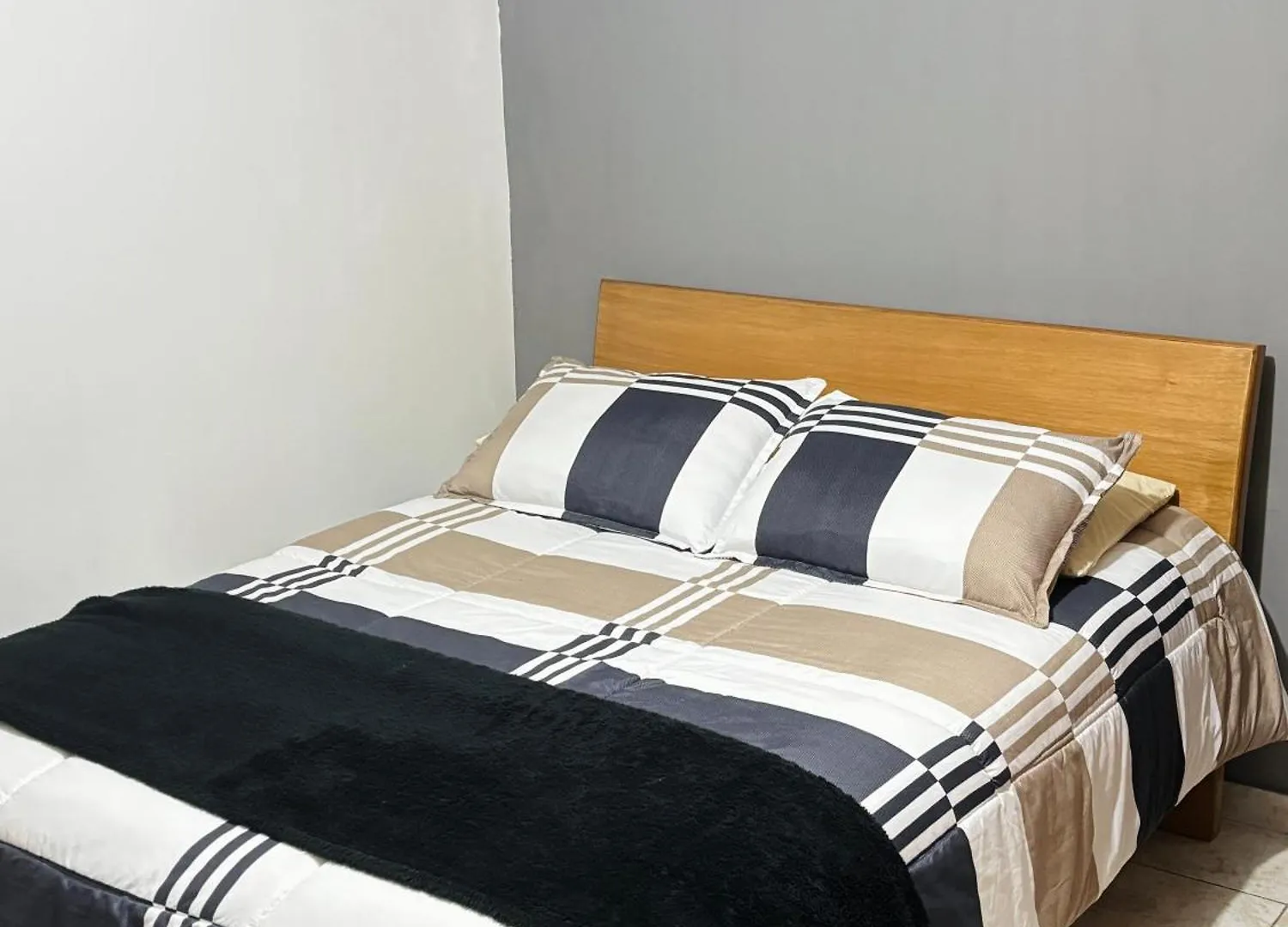 Homestay Room Airport Colombia